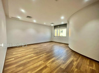 Four Bedroom Apartment Floor Available For Rent In Jabriya - 아파트
