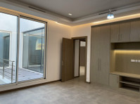 Luxury 4 bedrooms floor in Adaliyyah - Case