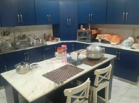 Villa with garden for rent in Eqaila - Rumah