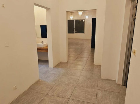nice villa floor 3 bedrooms in mangaf - Houses