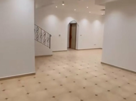 small villa in abo hassaniya - Nhà