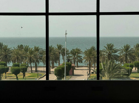 For rent: Luxurious office with a wonderful sea view 🌊 - Office / Commercial