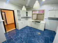 Mangaf - sea side 3 bedrooms villa  floor for rent - Parqueamento