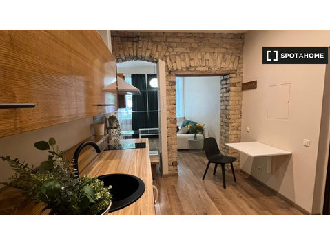 Studio à louer à Avoti, Riga - Appartements