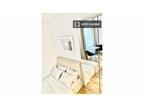Studio à louer à Centra Rajons, Riga. - Appartements