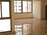 Apartment For Rent in Ras Beirut - Asunnot