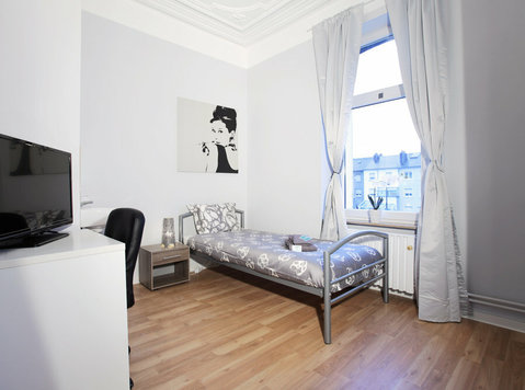 Room to rent - cha 46-14 - WGs/Zimmer