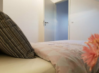 Cosy single bedroom (d) – modern duplex | Kirchberg - Pisos compartidos