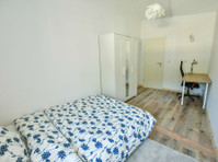 Large furnished double (a) spacious flat | Kirchberg - Συγκατοίκηση