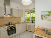 Large furnished double (a) spacious flat | Kirchberg - Camere de inchiriat