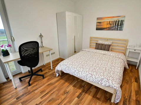 Furnished Double Bedroom (d) – Modern flat | Cents - Dzīvokļi