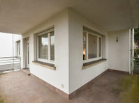 Furnished double bedroom(e)–very central flat | Limpertsberg - דירות