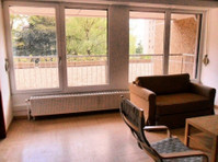 Kirchberg, Studio meublé 45 m² exposition sud