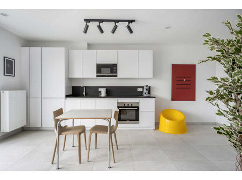 New Yorker 501 -  Studio Balcony - Apartments
