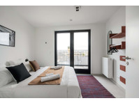 New Yorker 602 - 3 Bedrooms Apartment with Terrace… - Dzīvokļi