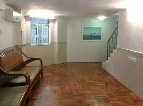 A 5 bedrooms apartment for rent - Appartements