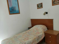 Bedroom in St Paul Bay - WGs/Zimmer