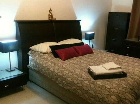 single bed for female in twin Swieqi available from 14/08 - Flatshare