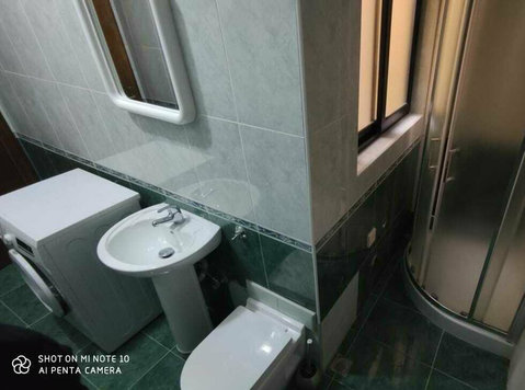 Double bedroom ensuite bathroom University & Hospital area - Flatshare