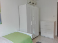 5 mins walk from University - Available from September - Общо жилище