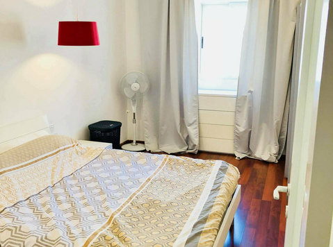 Large bedroom with private bathroom in share flat Msida - Flatshare