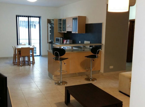 Msida, close to university, direkt from owner, all included. - Stanze
