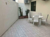 Bright & Well-presented 2-bedroom Apartment in a Quiet Area