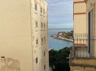 Sliema prime location, side sea view, old college street - Apartments