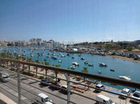 Stunning Seafront 2-bedroom Apartment in Gzira