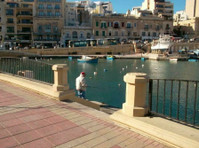 Office in Spinola Bay st Julian's with large private terrace - அலுவலகம்/வணிகம்