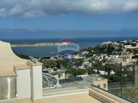 Fantastic Penthouse with Stunning Views - Appartements