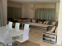 Villa de 2 hectares région de Sidi Rahal - Maisons