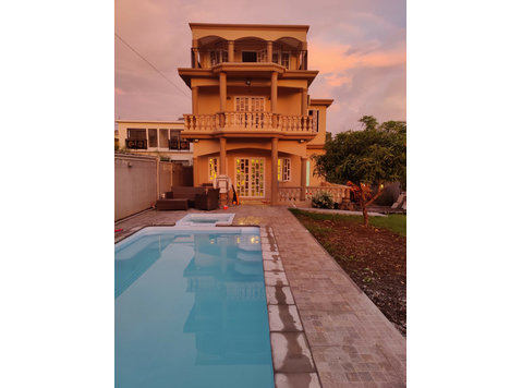 Memorable northen 6-beds villa with private pool - เพื่อให้เช่า