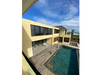 Flatio - all utilities included - Seaview Modern 4 bedrooms… - For Rent