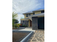 Flatio - all utilities included - Seaview Modern 4 bedrooms… - Aluguel
