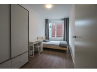Karel Appelhof - 公寓