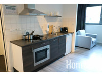 Modern deluxe studio apartment with private parking - Apartments