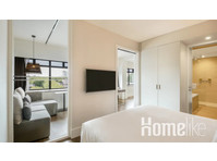 One Bedroom Suite with King Size Bed | 37m2 | Element… - Apartamentos