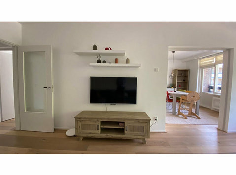 Spacious and Beautiful one bedroom Apartment with balcony! - Apartmány
