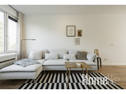Bright and spacious 3 bedroom apartment - Korterid