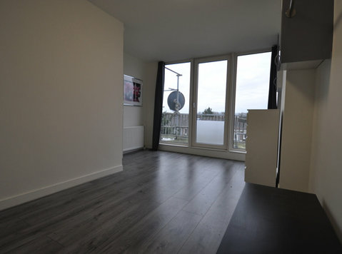 For Rent Studio in Rotterdam for International Students - Casas