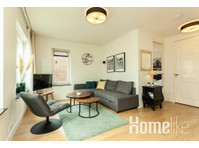 One-bedroom apartment near the central station - דירות