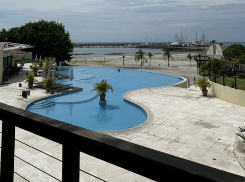 Quiet Place Near Beach in Panama - Pisos
