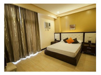 1 Br with Shower Only,with free weekly housekeeping,parking - Căn hộ