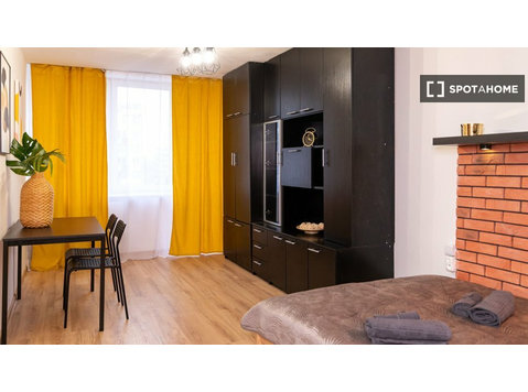 1-Zimmer-Wohnung zur Miete in Saska Kępa, Warschau - Wohnungen