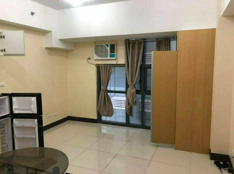 Studio Rent Viceroy Residences Mckinley Hill P18K Furnished - اپارٹمنٹ