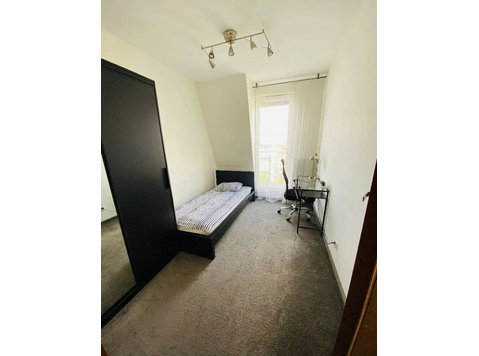 3 rooms apartment, Jezyce, Poznan - Apartments