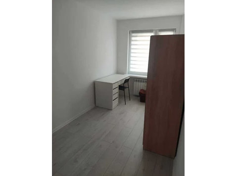 4 rooms apartment, Winogrady , Poznan - 	
Lägenheter