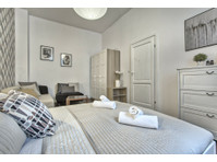 Cosy apartment next to Railway Station - À louer