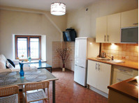 Flatio - all utilities included - Spacious 3 Bedroom Suite,… - Аренда
